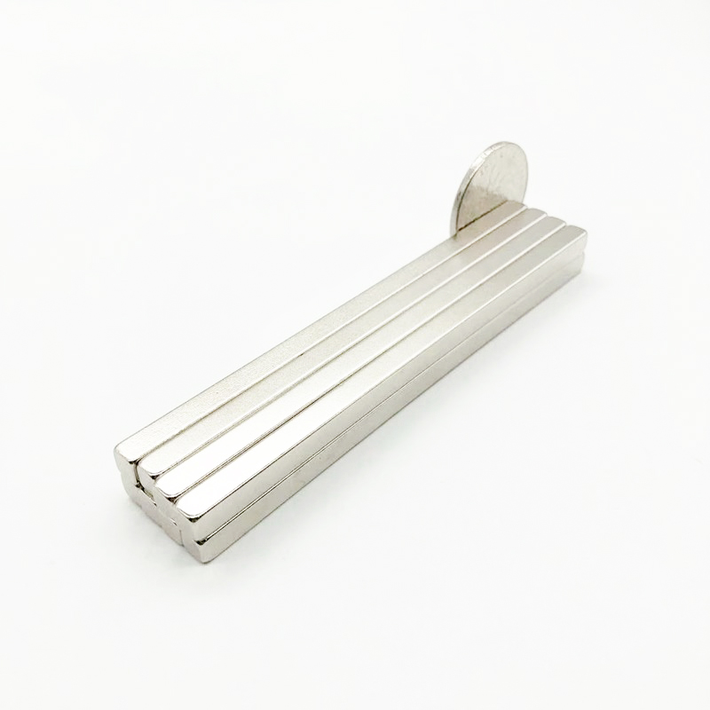 potenti strisce magnetiche